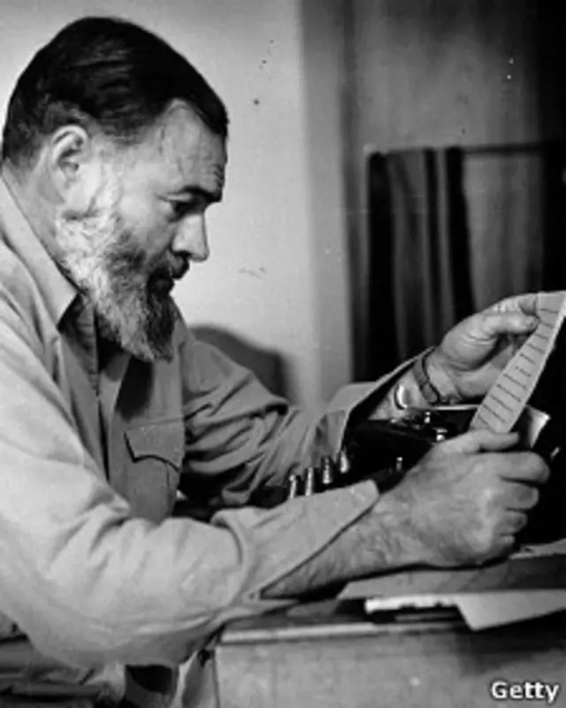 علاقه وافر ارنست همینگوی به خوردن و نوشیدن معمولا در آثار وی منعکس شده است