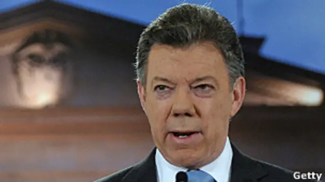 La búsqueda de equilibrio en las negociaciones hizo que Santos eligiera a Chile como acompañante, según analistas.