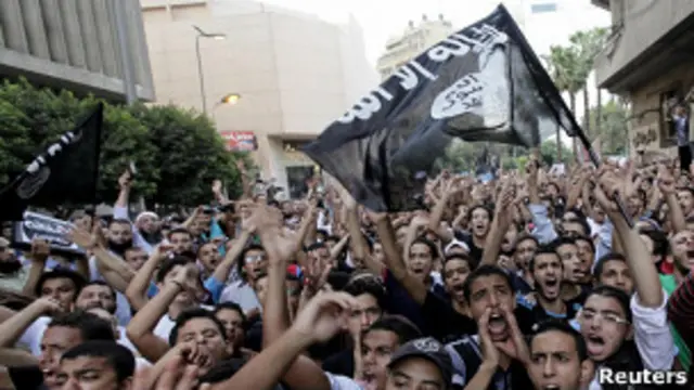 مخالفان آقای مرسی گفته اند که قصد دارند در نخستین سالگرد به ریاست جمهوری رسیدن محمد مرسی دست به تظاهرات گسترده ای بزنند