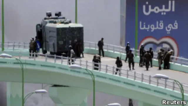 Policía en Saná, Yemen