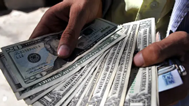 Dólares estadounidenses