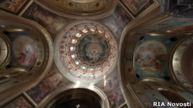 Интерьер храма Христа Спасителя