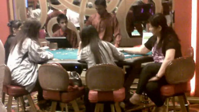 कोलंबो में कैसिनो घरों में वेश्यावृत्ति आमतौर पर देखी जा सकती है