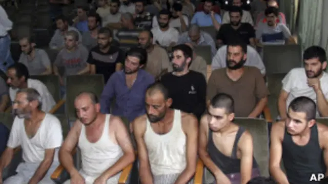 насилуют Правозащитники: в сирийских тюрьмах насилуют арестантов - BBC News Русская  служба