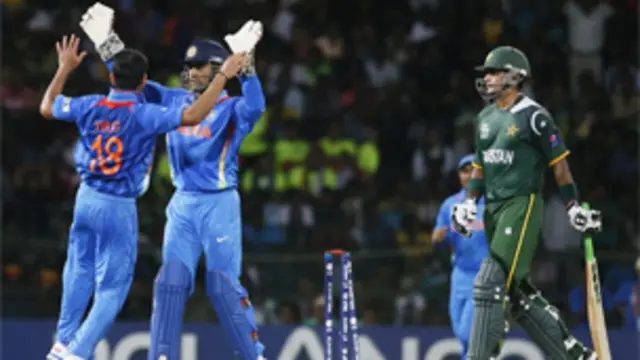 د هند سپېن بالر مشرا دوه پاکستاني لوبغاړي وسوځول او د لوبې غوره لوبغاړی غوره شو