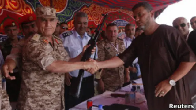 Пункт сдачи оружия в Триполи