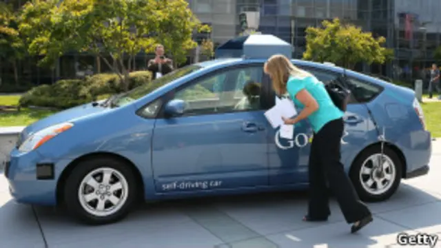 Самоуправляемый автомобиль Google