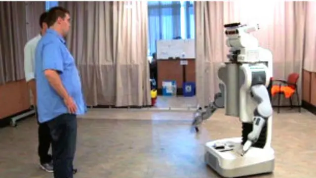 रोबोट-पुलिस