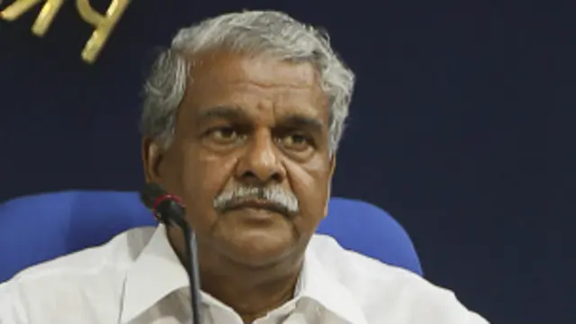 विपक्ष के हंगामे के चलते सदन में अपना वक्तव्य पूरा नहीं कर पाए केंद्रीय कोयला मंत्री