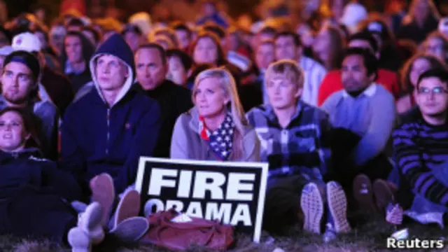 Студенты следят за дискуссией