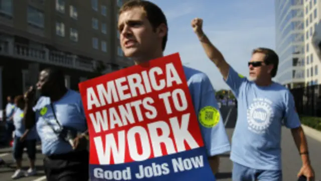 जानकारों को आशंका है कि 2013 में बेरोज़गारी दर बढ़कर 9.1 फीसदी के स्तर पर पहुंच जाएगी.