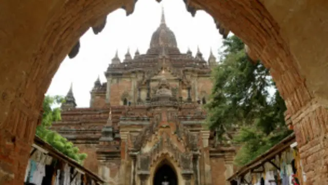 စစ်အစိုးရ လက်ထက်က ရှေးဟောင်း ဘုရားတွေကို ပညာရှင်တွေနဲ့ မတိုင်ပင်ပဲ ပြန်လည် ပြုပြင် တည်ဆောက်မှုတွေ ရှိခဲ့