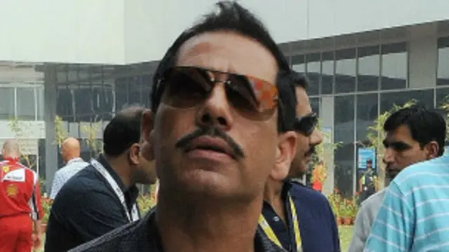 मुरादाबाद के रहने वाले रॉबर्ट वाड्रा, प्रियंका गाँधी के पति हैं.