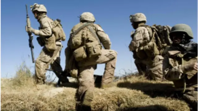 له تېر یوه کال راهیسې افغانستان کې تر ۱۰۰ ډېر نړیوال پوځيان وژل شوي.