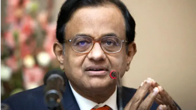 कांग्रेस के शीर्ष नेताओं ने वाड्रा का बचाव किया है. फाइल तस्वीर, रॉयटर्स