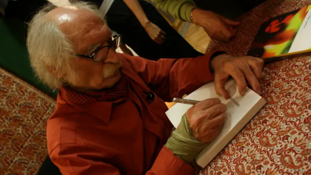 زوال کلنل به چند زبان از جمله انگلیسی، آلمانی، فرانسه، ایتالیایی و عبری ترجمه شده است