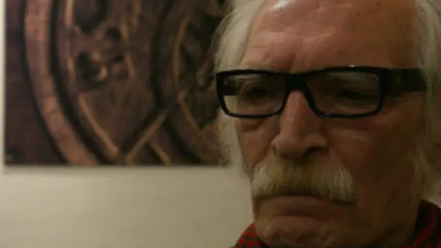 دولت آبادی کتابش را "قربانی یک بازی کثیف" خواند