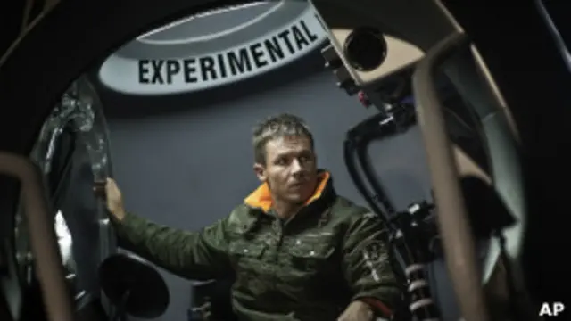 Австрийский парашютист Феликс Баумгартнер