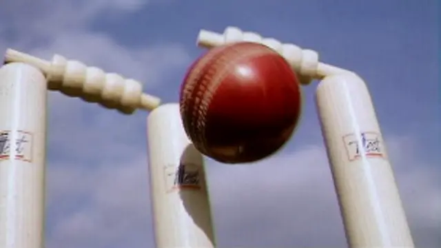 د افغانستان په اوسنۍ ملي لوبډله کې ډیرو لوبغاړو له هېواده د باندې په خاص ډول په پاکستان کې د کډوالو پر مهال دغه لوبه زده کړې دې.