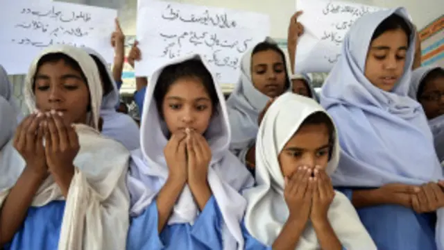 مینگورہ میں نجی طور پر نئے سکول کھولے جا رہے ہیں جو کامیابی کے ساتھ چل بھی رہے ہیں۔ فوجی آپریشن میں تباہ ہونے والا سرکاری سکول بھی متحدہ عرب امارات کی مدد سے سے دوبارہ تعمیر ہوگیا