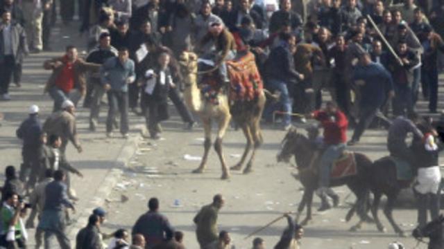 في هذا اليوم قتل عشرات المتظاهرين عندما حاول مسلحون اقتحام الميدان لفض اعتصام المتظاهرين بميدان التحرير