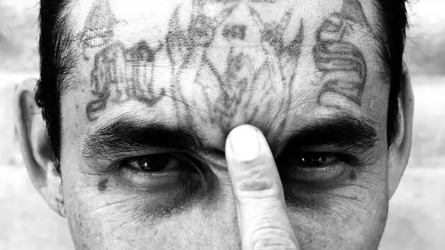 Pandillero en rehabilitación en El Salvador. Foto: BBC - IGNACIO DE LOS REYES