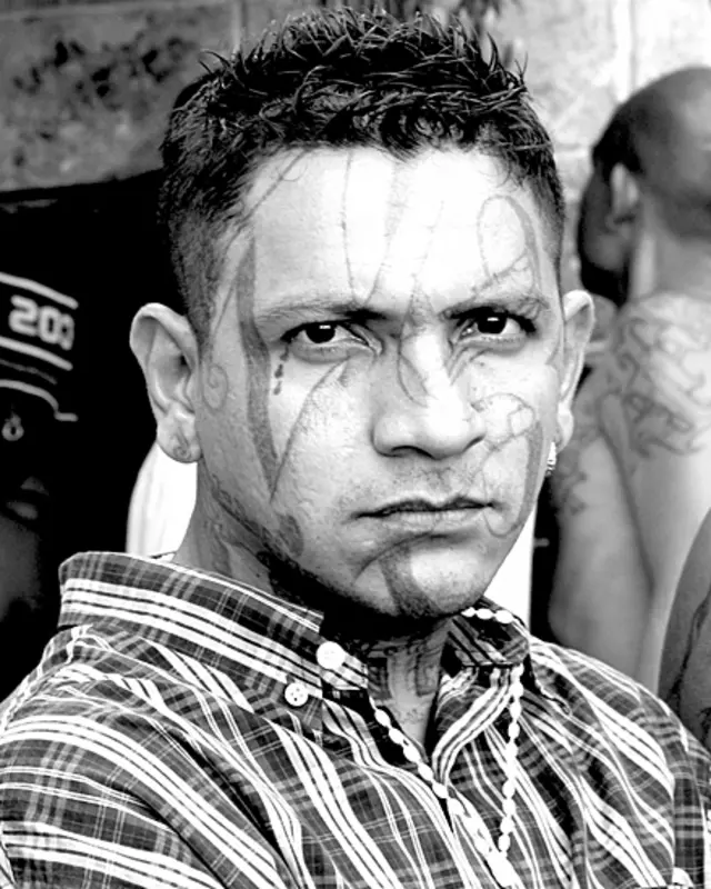 Pandilleros en la cárcel de Cojutepeque, en El Salvador. Foto: BBC - IGNACIO DE LOS REYES