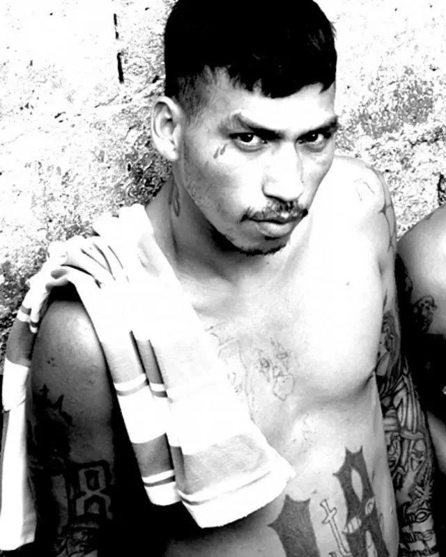 Pandilleros en la cárcel de Cojutepeque, en El Salvador. Foto: BBC - IGNACIO DE LOS REYES