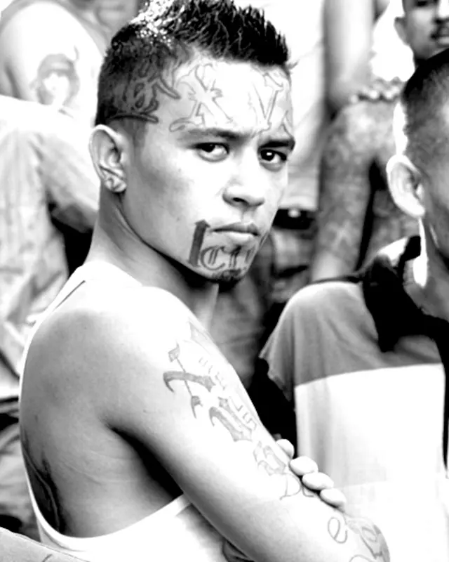 Pandilleros en la cárcel de Cojutepeque, en El Salvador. Foto: BBC - IGNACIO DE LOS REYES