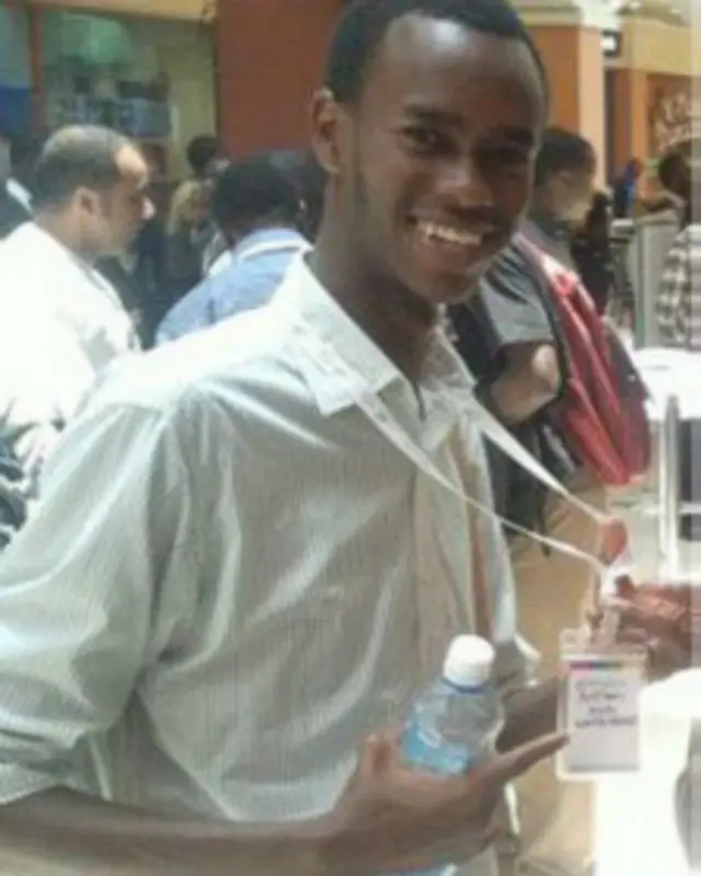 Jóvenes en el mercado laboral.