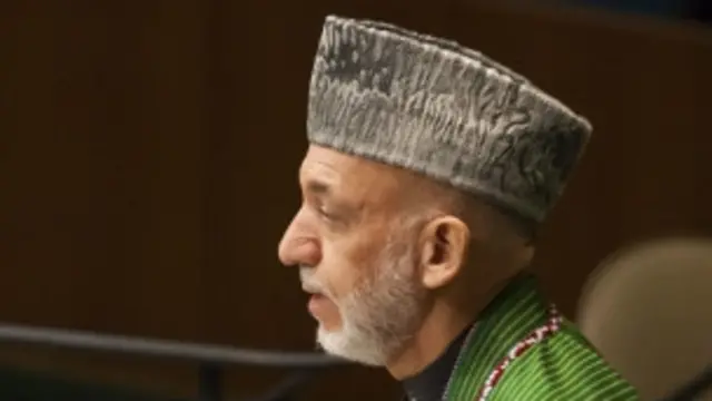 اوس به افغان ولسمشر حامد کرزی قطر ته په خپل سفر کې د سولې په اړه د خبرو اترو مساله له نژدې د هغه هېواد له چارواکو سره شریکوي.