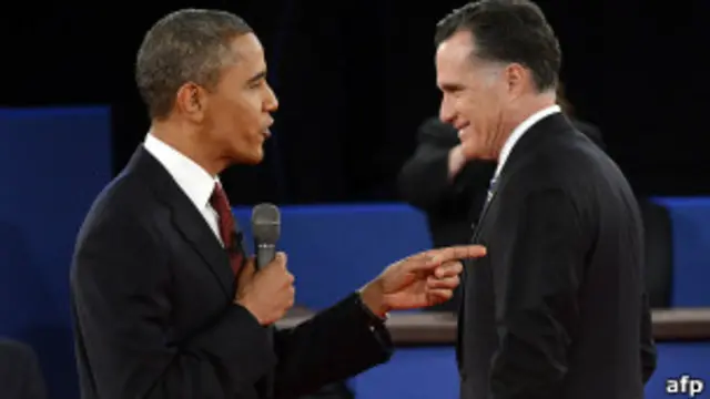 Barack Obama y Mitt Romney en segundo debate presidencial