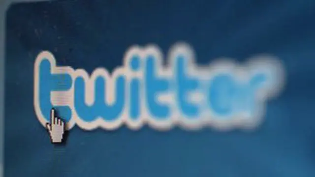 En octubre, la empresa difundió la nueva política sobre <i>copyright</i> en la red. Antes de eso, eliminaba los tuits.