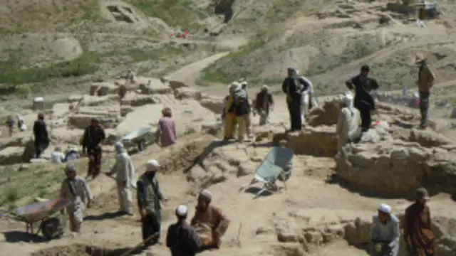 در نتیجه کاوش و مطالعات انجام شده ذخایر این معدن ۱۳ میلیون تن اعلام شده است