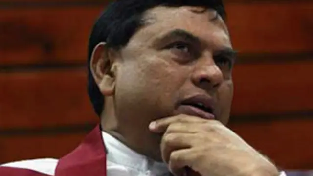 ඇමති බැසිල් රාජපක්ෂ සහ ඉන්දීය විදේශ ඇමති අතර දීර්ඝ ලෙස සාකච්ඡා පැවැත්වුන බවයි වාර්තා වන්නේ.