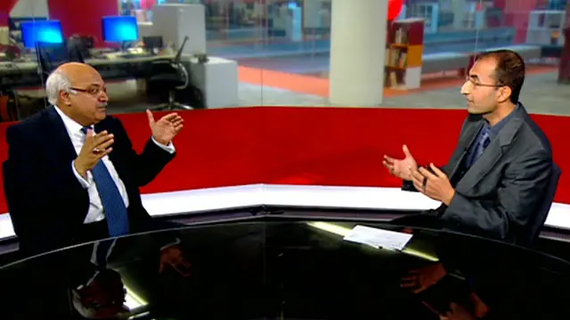 لند میں بی بی سی کے دفتر میں میاں افتخار 