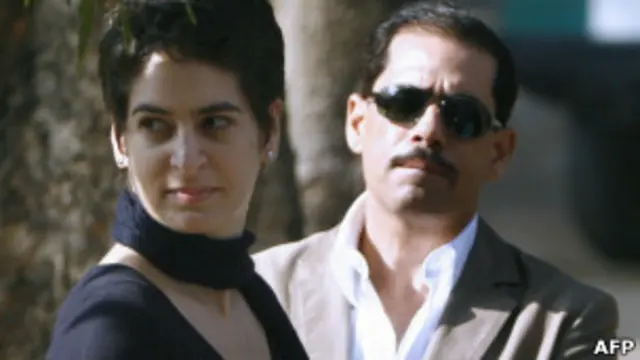 रॉबर्ट वाड्रा, प्रियंका गांधी का फाइल फोटो