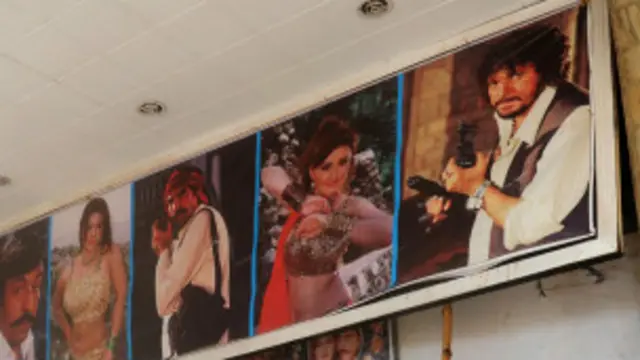 पाकिस्तान में फिल्मों की किल्लत