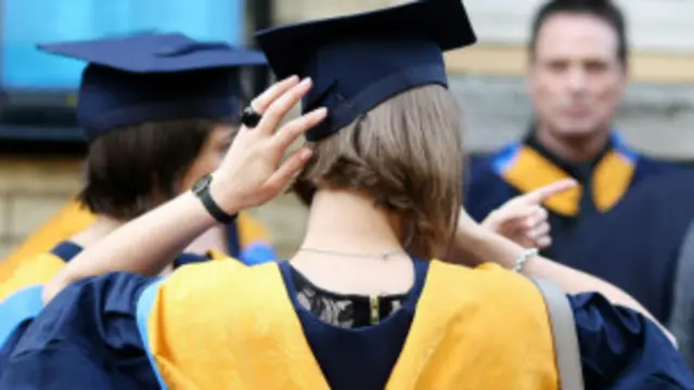 داسې وړاند وینه کېـږي چې له دې لارې به د هر مضمون یا هر پوهنځي لپاره شاوخوا شل زره زده کوونکي نوم لیکنه کوي.