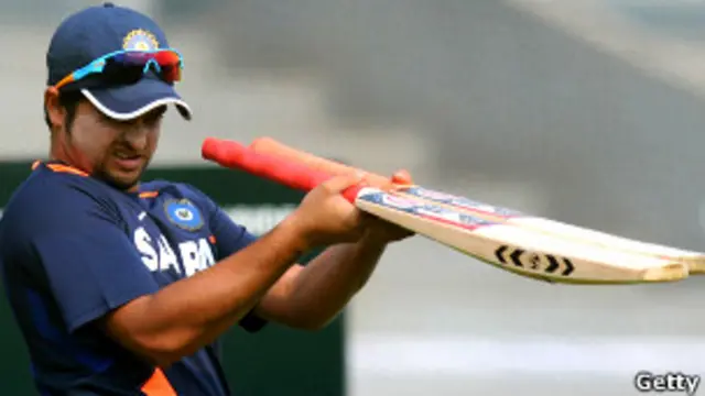 सुरेश रैना आइपीएल के टॉप स्कोरर हैं.