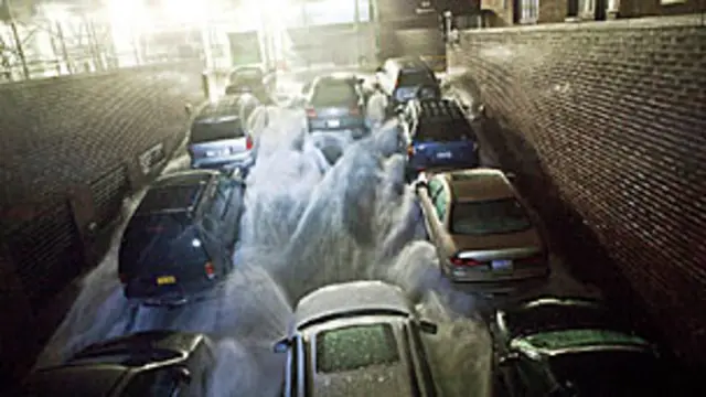 टनल में पानी