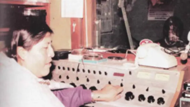 Mujeres aymaras asumen el reto de incursionar en los medios.