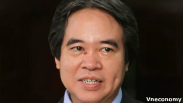 Thống đốc Nguyễn Văn Bình chịu nhiều chỉ trích vì sự thiếu nhất quán trong chính sách quản lý vàng