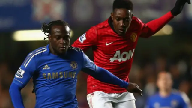 Danny Welbeck (kanan) tidak dapat diturunkan karena cedera.