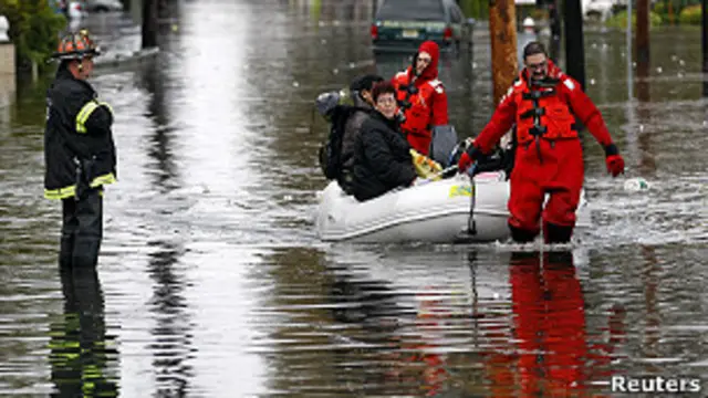 अमरीका में सैंडी तूफ़ान का बचाव कार्य