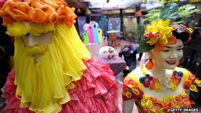 В ресторане "Капуста и презервативы"