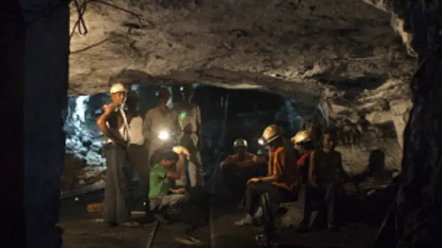 کوئلے کی یہ کانیں بی جے پی اور کانگریس دونوں ہی کے دور اقتدار میں الاٹ کی گئی تھیں