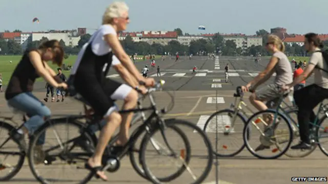 Ciclistas en Berlín