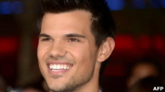 Lautner, de Crepúsculo.