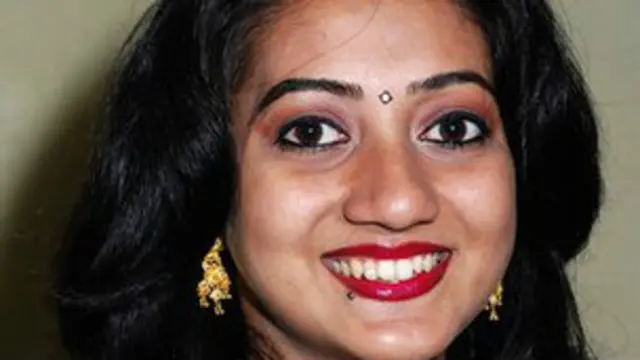 सविता हलप्पनवार